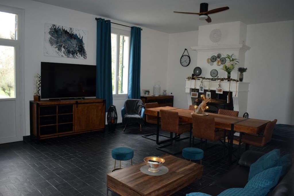 Bed and Breakfast Domaine La Tuilerie Guîtres Zewnętrze zdjęcie